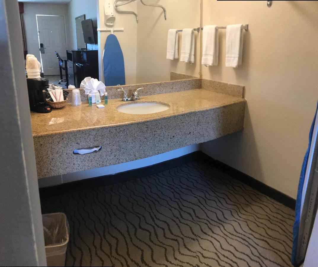 American Inn كورسيكانا المظهر الخارجي الصورة